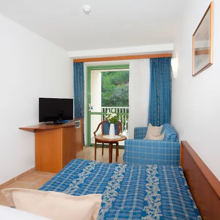Hotel Bluesun Marina