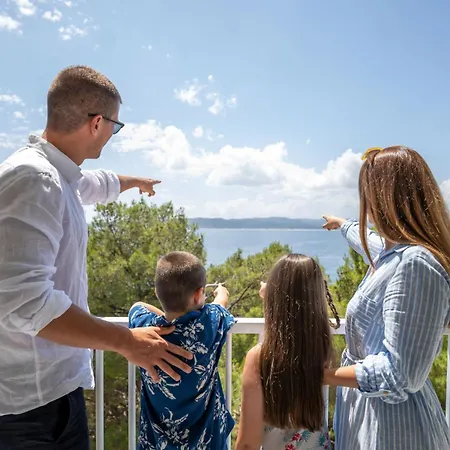 Bluesun Marina Szálloda 3*