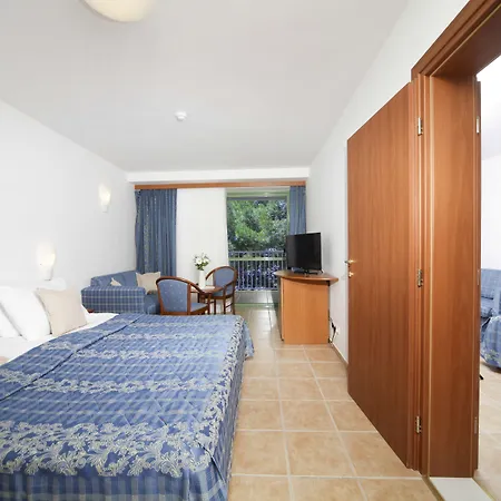 Bluesun Marina Hotel