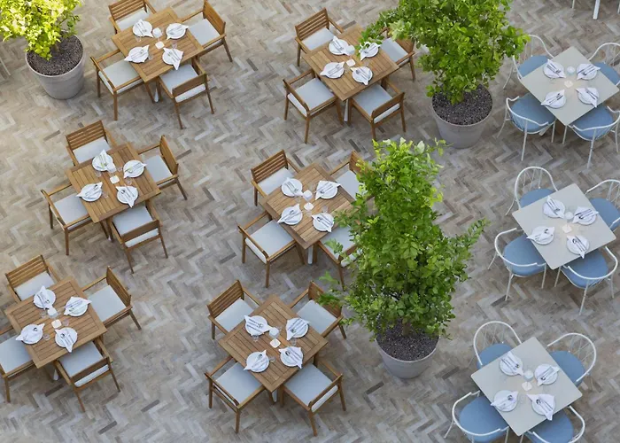 Ξενοδοχείο Bluesun Marina 4*