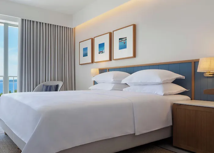 Ξενοδοχείο Bluesun Marina 4*